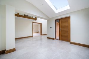 Entrance Hallway- click for photo gallery